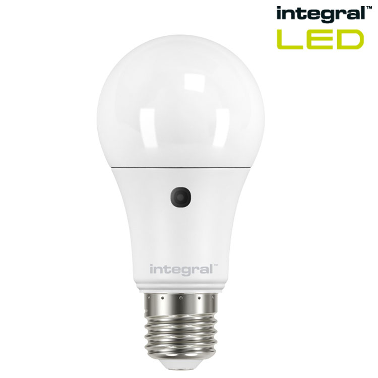 Aanbod Verplicht Spelling integral Ledbulb 5-40W E27 827 (2700K) Automatische licht-donker sensor